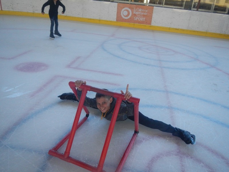 Village Camps International Summer Camp Leysin, Switzerland 2025-08-09 https://www.villagecamps.com/journals_admin/images/703-12-ice skating (56).jpg